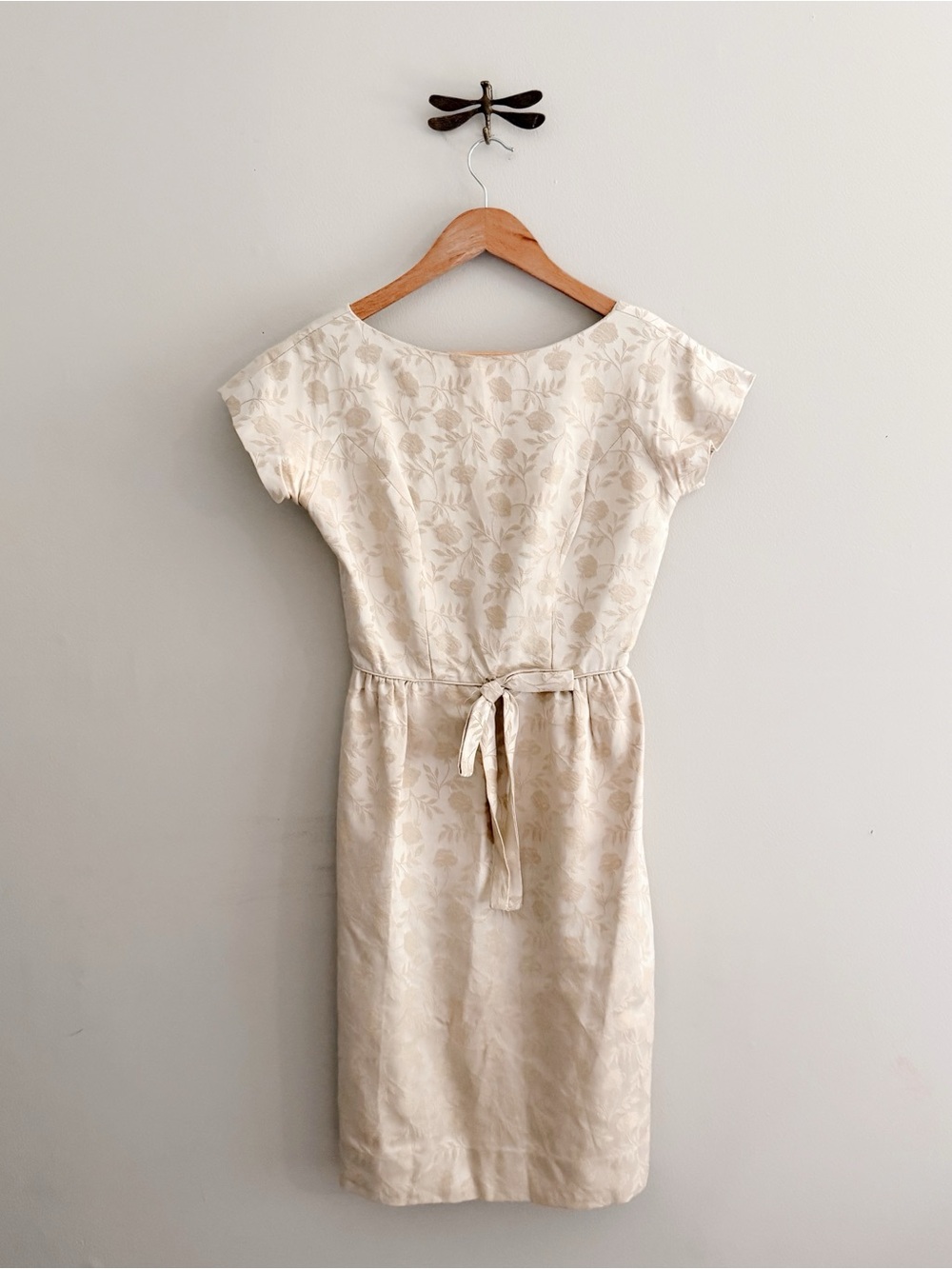 Vintage 60s Rose Brocade Cream Floral Wiggle Dress